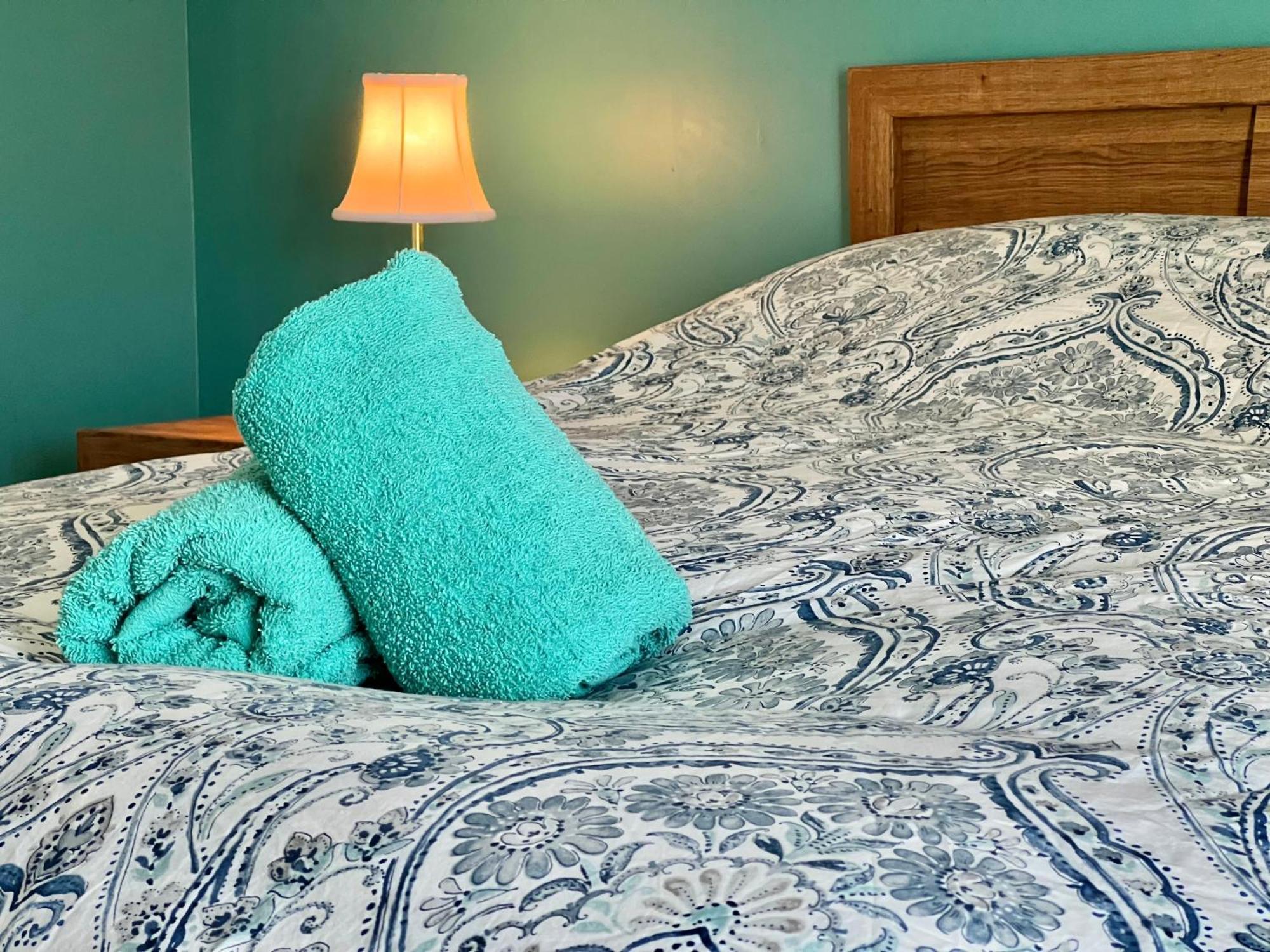 Bed & Cafe Petit Papillon Bed & Breakfast Grandes Bergeronnes Bagian luar foto